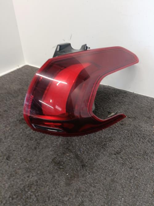 Image Feu arriere principal droit (feux) - PEUGEOT 2008 1