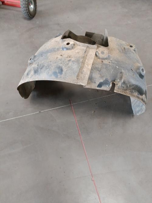 Image Pare boue avant droit - RENAULT MEGANE 3