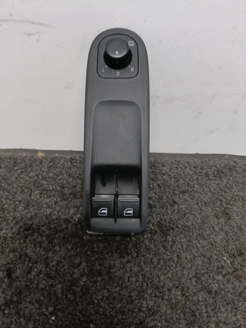 Image Interrupteur de leve vitre avant gauche - VOLKSWAGEN GOLF 6