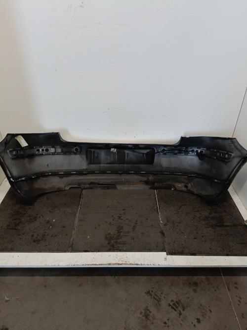 Image Pare choc arriere - VOLKSWAGEN GOLF 4