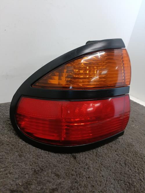 Image Feu arriere principal gauche (feux) - RENAULT LAGUNA 1