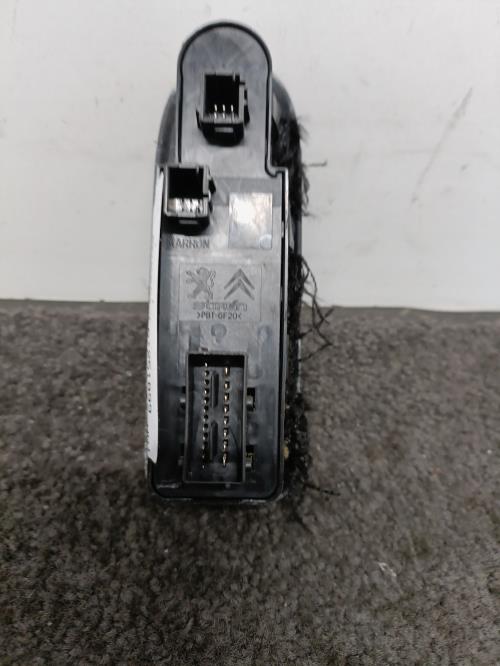 Image Interrupteur de leve vitre avant gauche - PEUGEOT 308 1