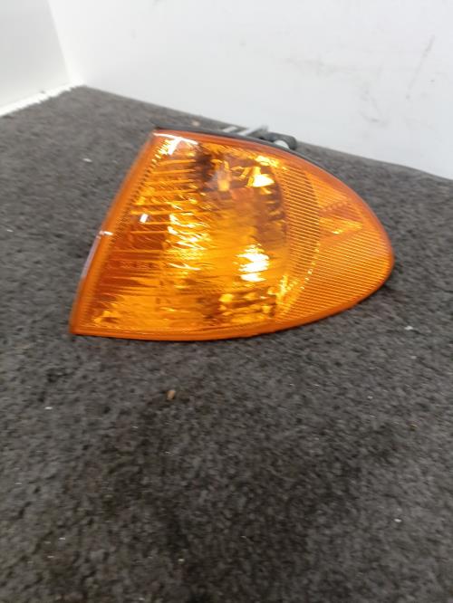 Image Optique avant secondaire gauche (feux)(clignotant) - BMW SERIE 3 E46
