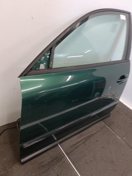 Image Porte avant gauche - VOLKSWAGEN PASSAT 4