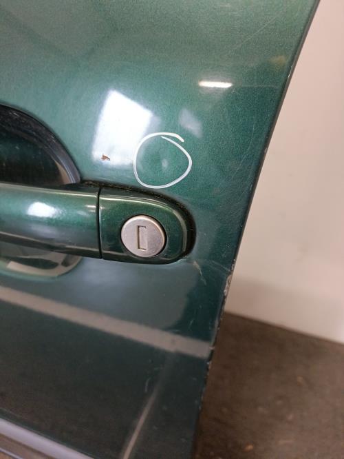 Image Porte avant gauche - VOLKSWAGEN PASSAT 4