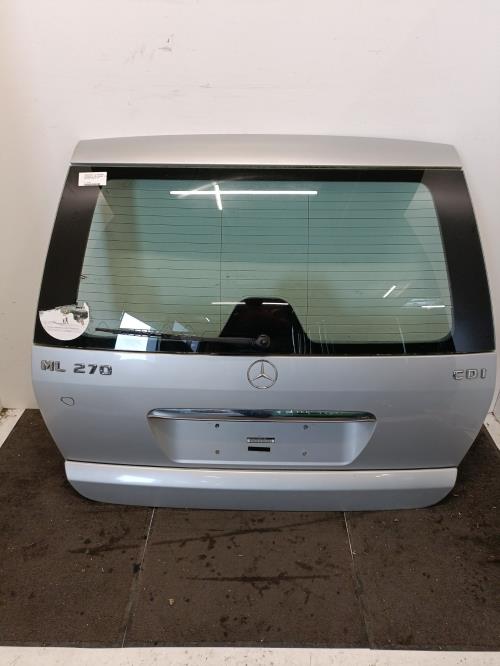 Image Malle/Hayon arriere - MERCEDES CLASSE M 163