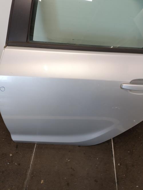 Image Porte arriere gauche - OPEL ASTRA J
