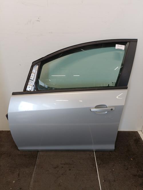 Image Porte avant gauche - OPEL ASTRA J