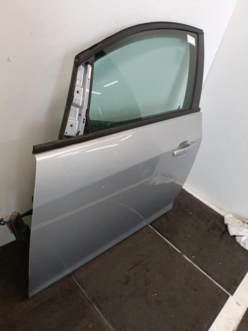 Image Porte avant gauche - OPEL ASTRA J