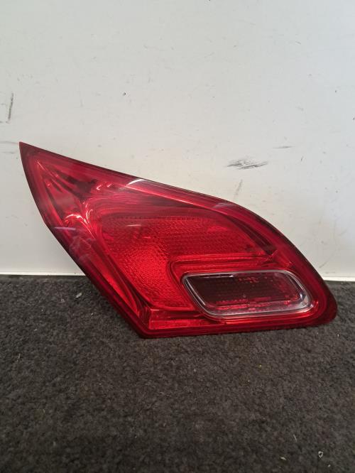 Image Feu arriere secondaire gauche (feux) - OPEL ASTRA J