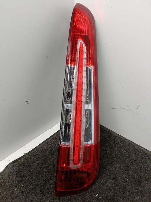 Image Feu arriere principal droit (feux) - FORD C-MAX 1