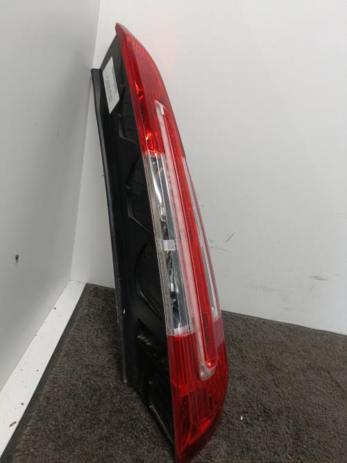 Image Feu arriere principal droit (feux) - FORD C-MAX 1