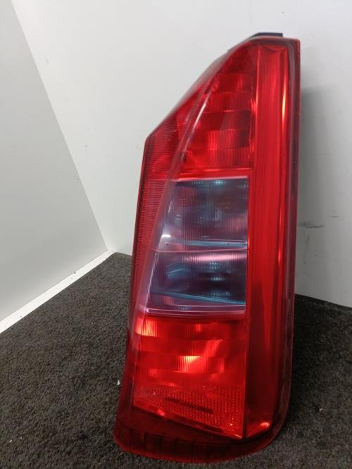Image Feu arriere principal droit (feux) - LANCIA MUSA