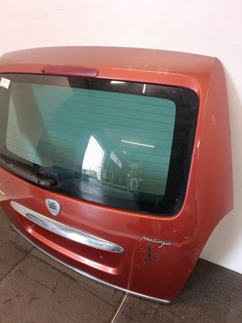 Image Malle/Hayon arriere - LANCIA MUSA