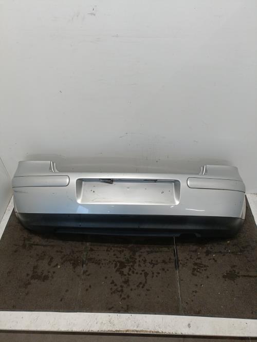 Image Pare choc arriere - VOLKSWAGEN GOLF 4