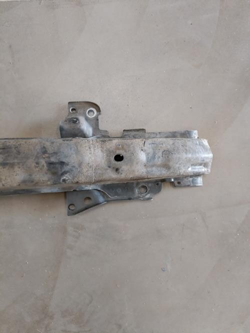 Image Renfort pare choc avant (traverse) - VOLKSWAGEN GOLF 4