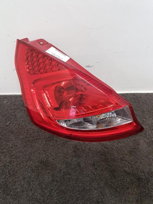 Image Feu arriere principal gauche (feux) - FORD FIESTA 6