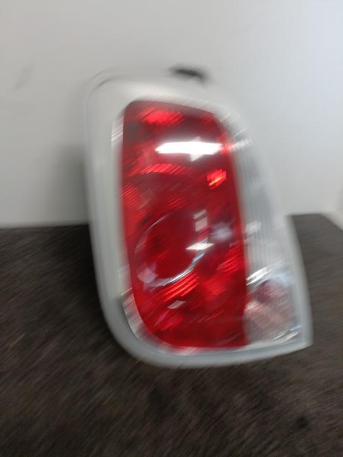 Image Feu arriere principal gauche (feux) - FIAT 500 2