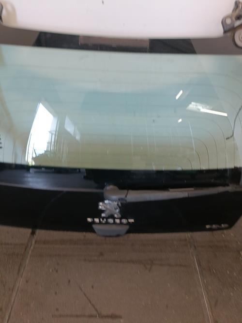 Image Lunette arriere - PEUGEOT 108