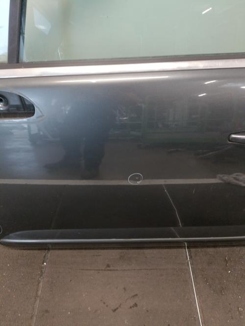 Image Porte avant gauche - PEUGEOT 5008 1
