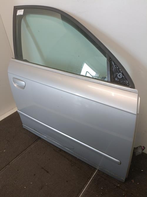 Image Porte avant droit - AUDI A4 2