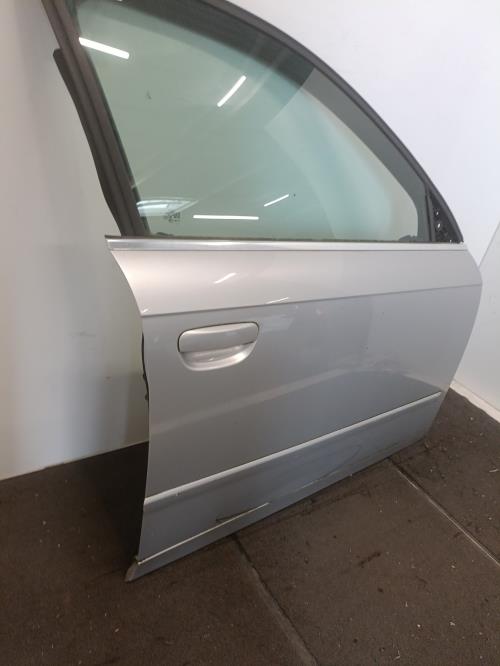 Image Porte avant droit - AUDI A4 2