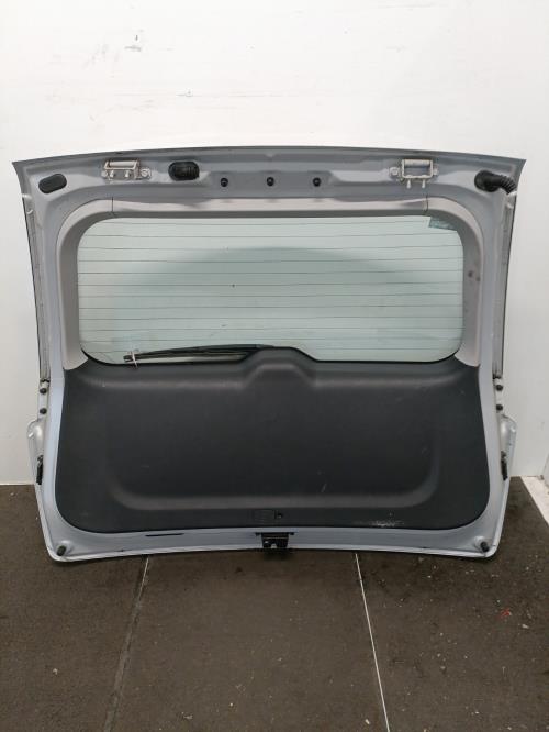 Image Malle/Hayon arriere - KIA CARENS 3