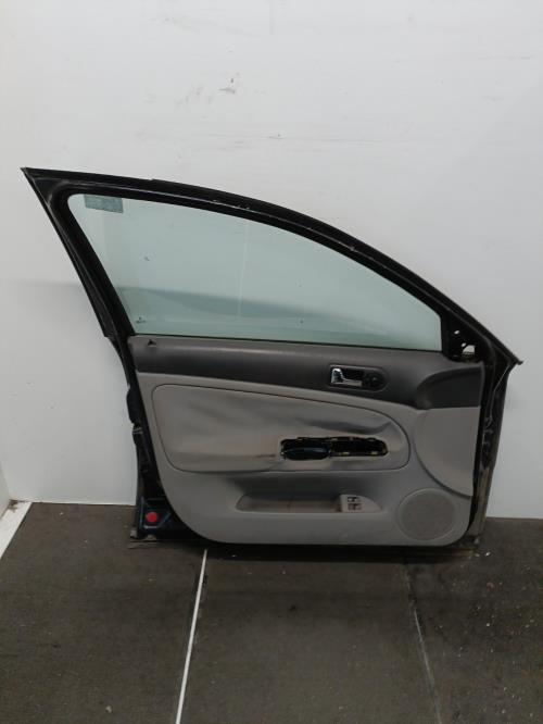 Image Porte avant gauche - VOLKSWAGEN PASSAT 4