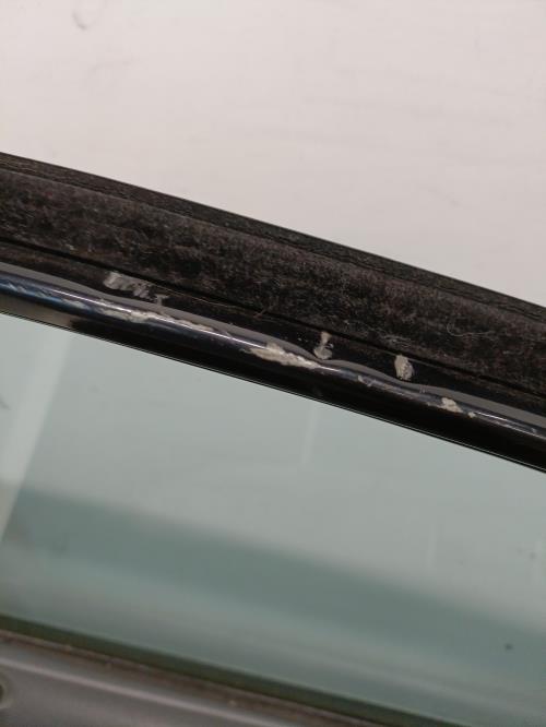 Image Porte avant gauche - VOLKSWAGEN PASSAT 4