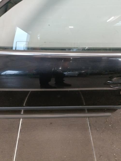 Image Porte avant gauche - VOLKSWAGEN PASSAT 4