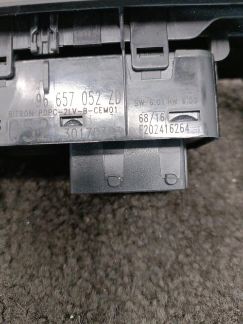 Image Interrupteur de leve vitre avant gauche - DS DS4 1