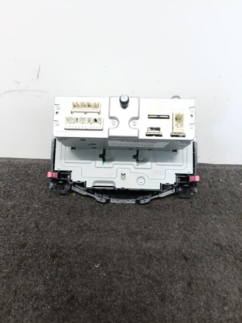 Image Autoradio d'origine - PEUGEOT 108