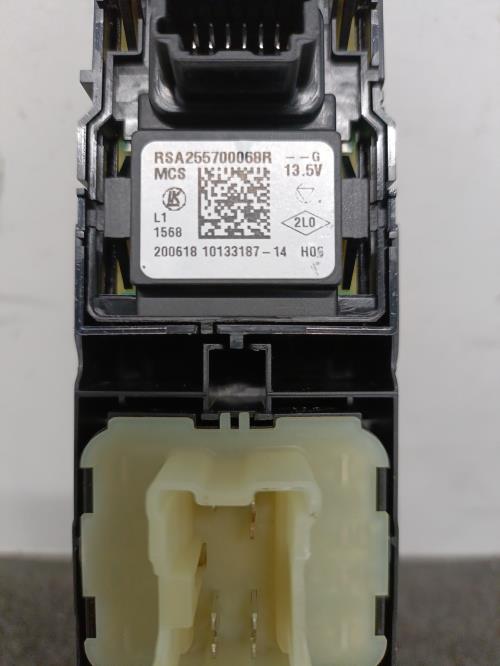 Image Interrupteur de leve vitre avant gauche - RENAULT ZOE 2