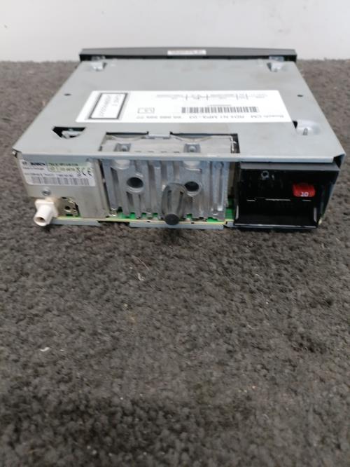 Image Autoradio d'origine - PEUGEOT 5008 1