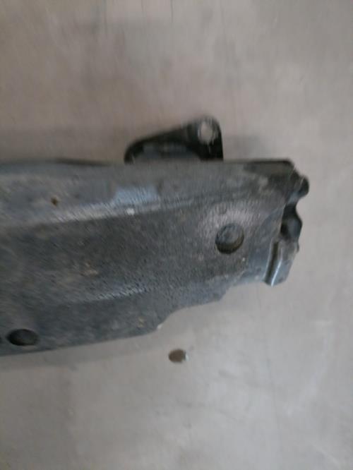 Image Renfort pare choc arriere (traverse) - VOLKSWAGEN PASSAT 5