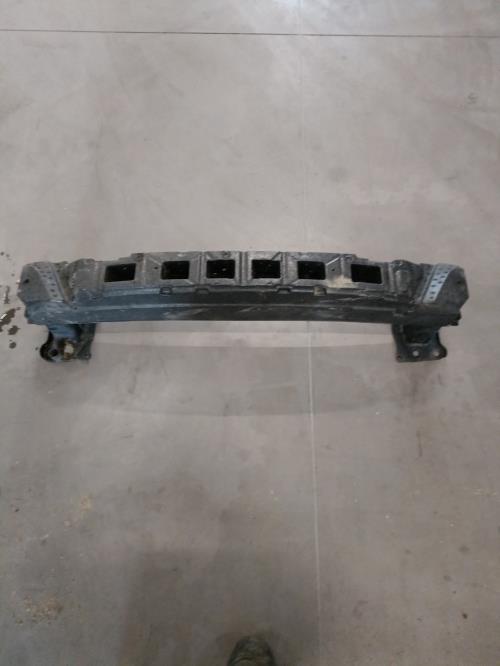 Image Renfort pare choc avant (traverse) - VOLKSWAGEN PASSAT 5