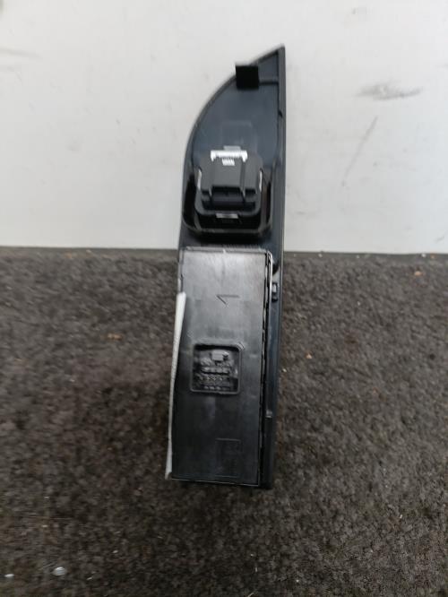 Image Interrupteur de leve vitre avant gauche - VOLKSWAGEN PASSAT 5