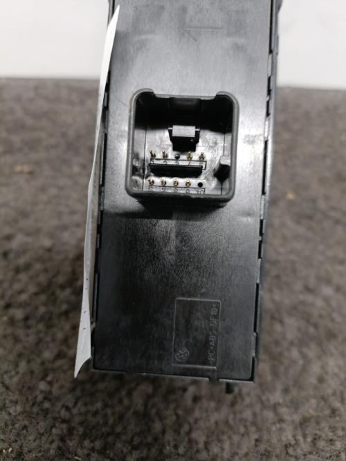 Image Interrupteur de leve vitre avant gauche - VOLKSWAGEN PASSAT 5