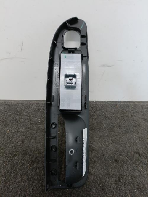 Image Interrupteur de leve vitre avant gauche - VOLKSWAGEN PASSAT 5