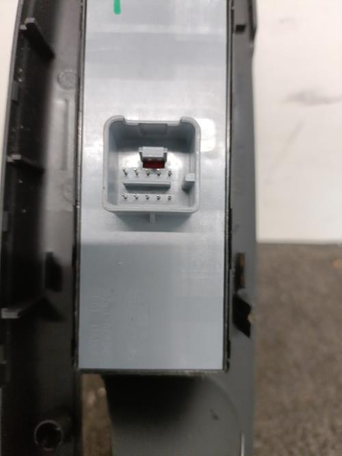 Image Interrupteur de leve vitre avant gauche - VOLKSWAGEN PASSAT 5