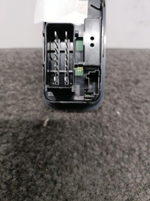 Image Interrupteur de leve vitre avant gauche - CITROEN C3 2