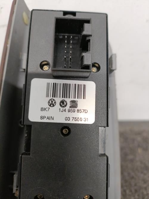 Image Interrupteur de leve vitre avant gauche - VOLKSWAGEN PASSAT 4