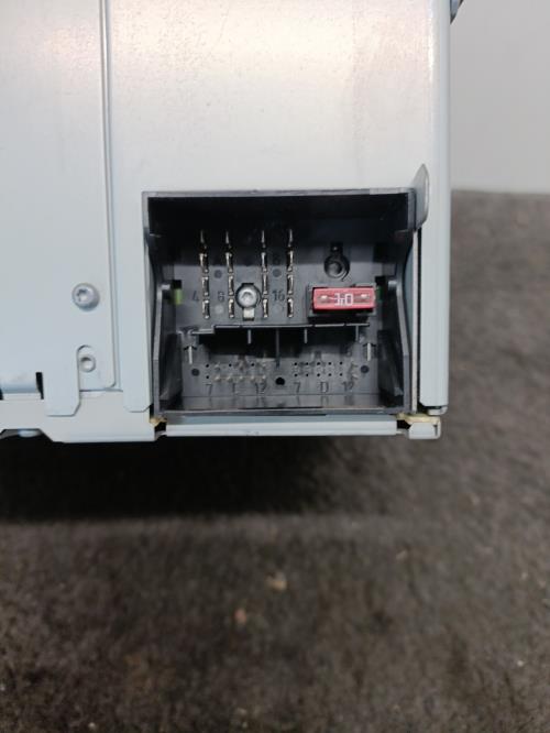 Image Autoradio d'origine - VOLKSWAGEN TOURAN 1