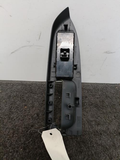 Image Interrupteur de leve vitre avant gauche - VOLKSWAGEN TOURAN 1