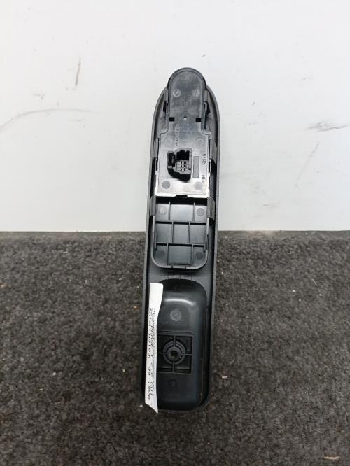 Image Interrupteur de leve vitre avant gauche - PEUGEOT 307
