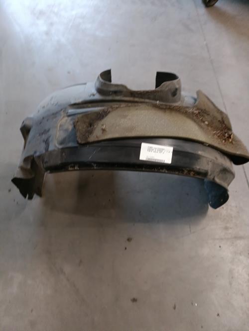 Image Pare boue avant gauche - FORD FOCUS 3