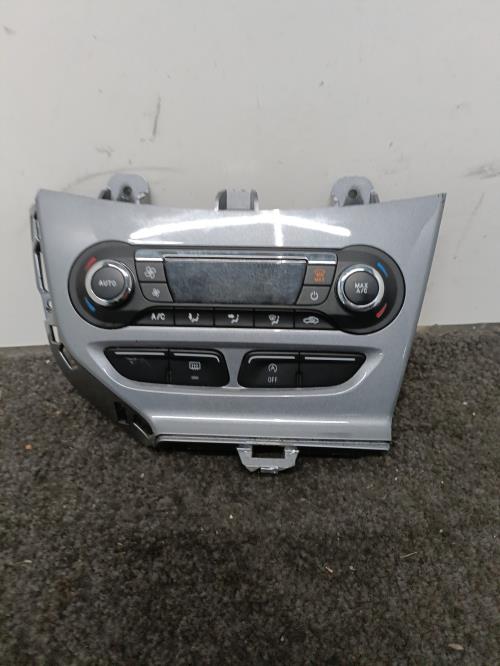 Image Commande chauffage - FORD FOCUS 3