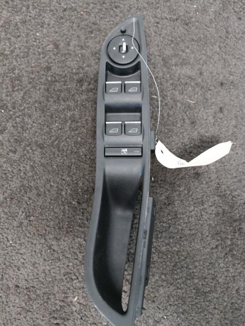 Image Interrupteur de leve vitre avant gauche - FORD FOCUS 3