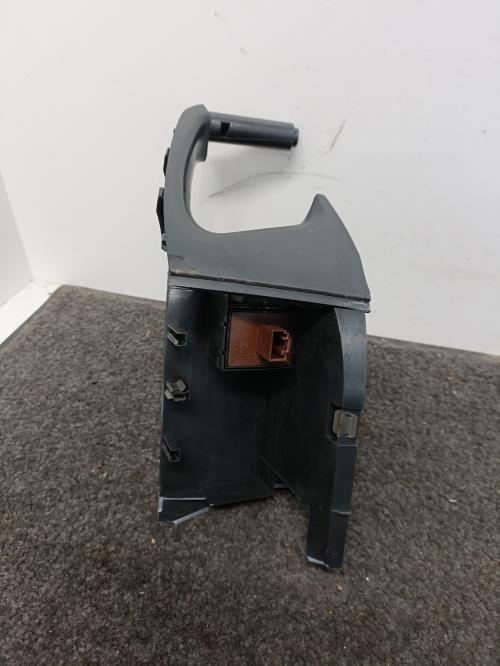 Image Interrupteur de leve vitre avant gauche - SEAT IBIZA 4