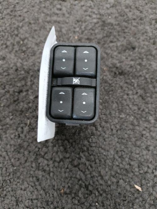 Image Interrupteur de leve vitre avant gauche - OPEL MERIVA A